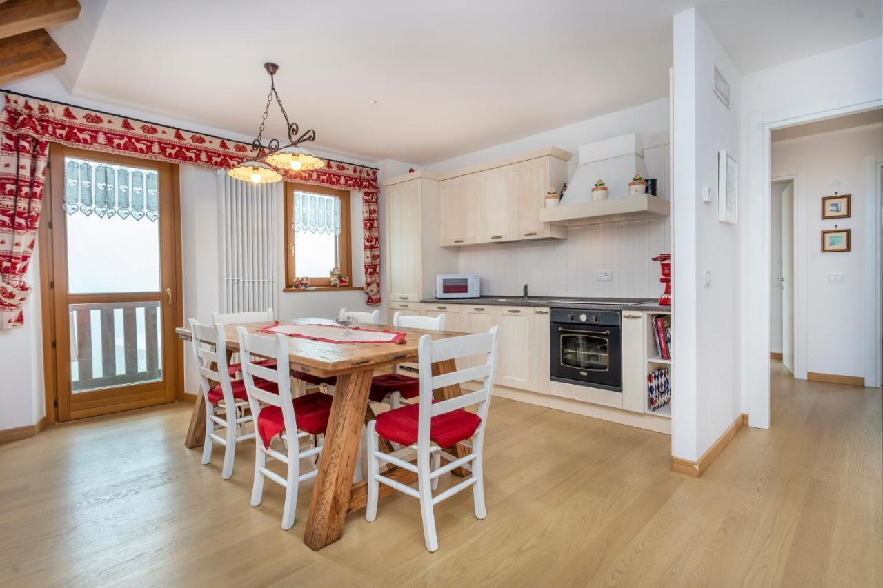 타르비시오 Golf View Apt With Parking And Mountain View! 아파트 외부 사진