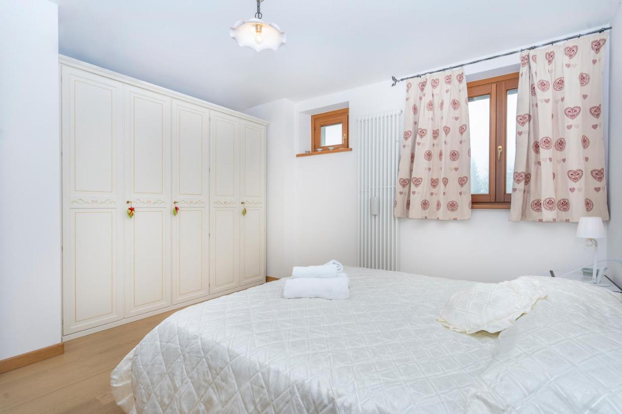타르비시오 Golf View Apt With Parking And Mountain View! 아파트 외부 사진