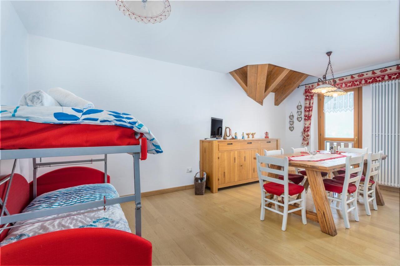 타르비시오 Golf View Apt With Parking And Mountain View! 아파트 외부 사진
