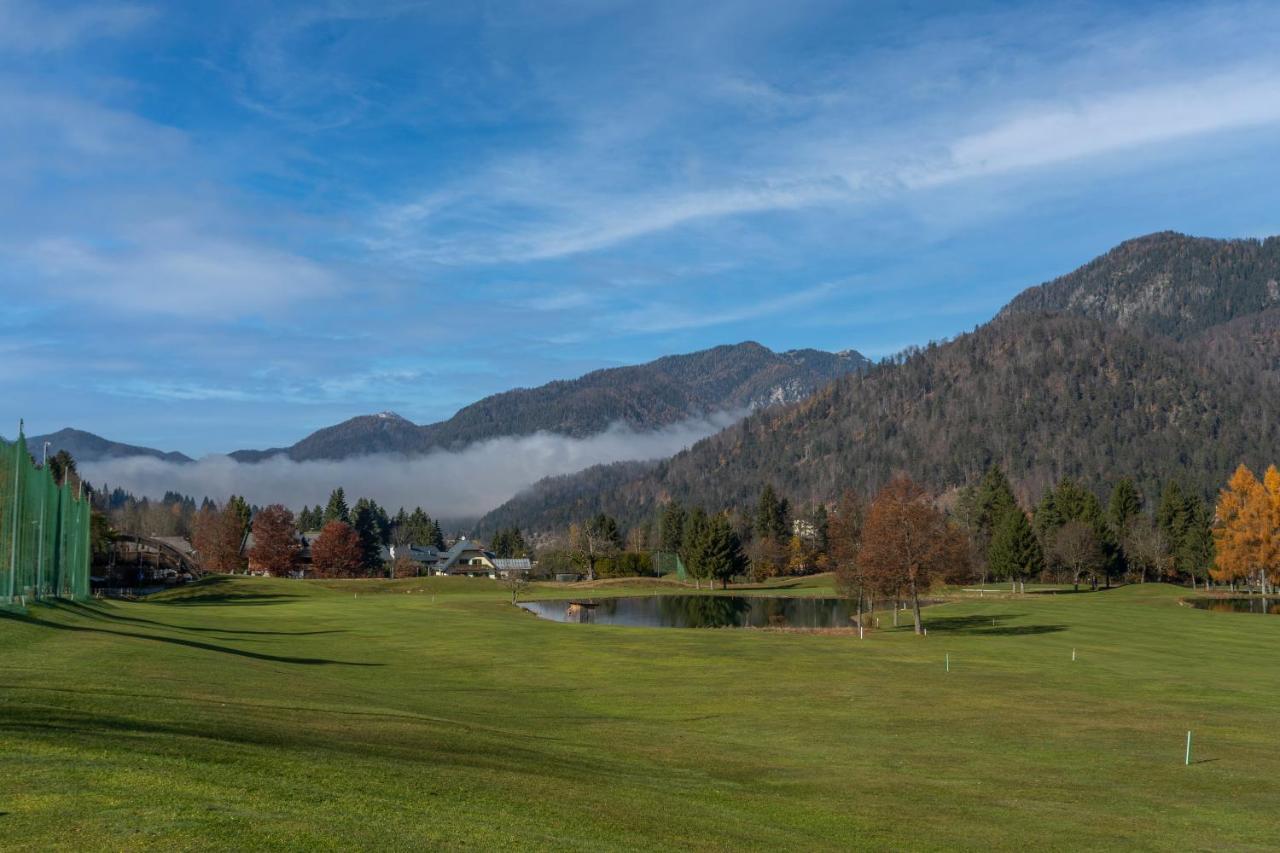 타르비시오 Golf View Apt With Parking And Mountain View! 아파트 외부 사진