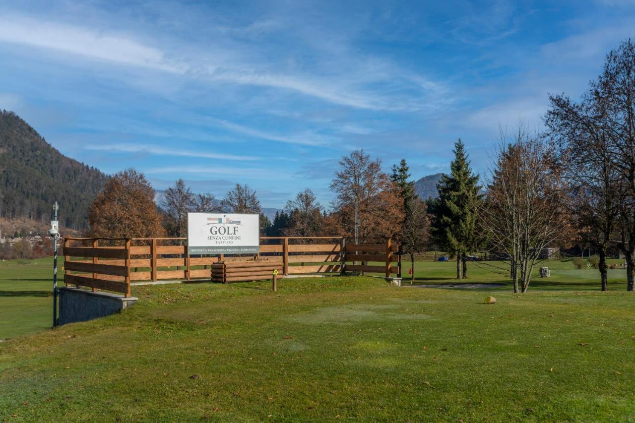 타르비시오 Golf View Apt With Parking And Mountain View! 아파트 외부 사진